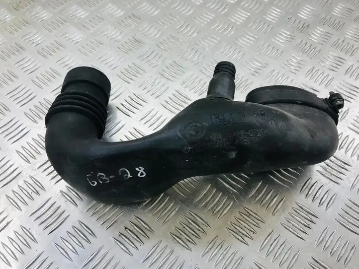 BMW 3 E90 E91 (2005 - 2012) 1371779164 Детали воздухозаборника — фото 1