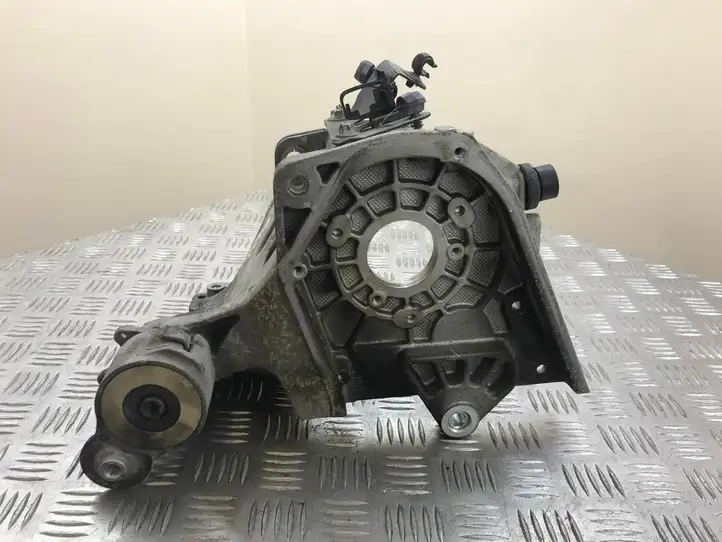 Opel Astra H (2004 - 2009) 55187918 Кронштейн топливного насоса — фото 2