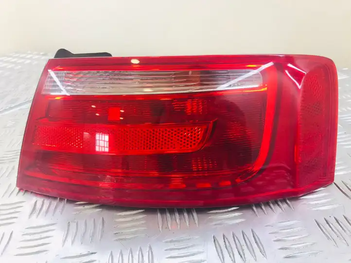 Audi A5 8T 8F (2007 - 2011) 8T0945096 Задний фонарь в кузове — фото 1