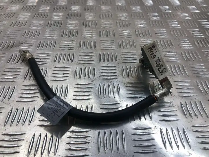 Audi A5 8T 8F (2007 - 2011) 8K0915181 Минусовой провод аккумулятора — фото 1