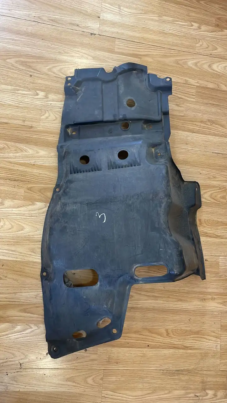 Toyota Corolla Verso AR10 (2004 - 2009) 514090F012 Защита двигателя — фото 1