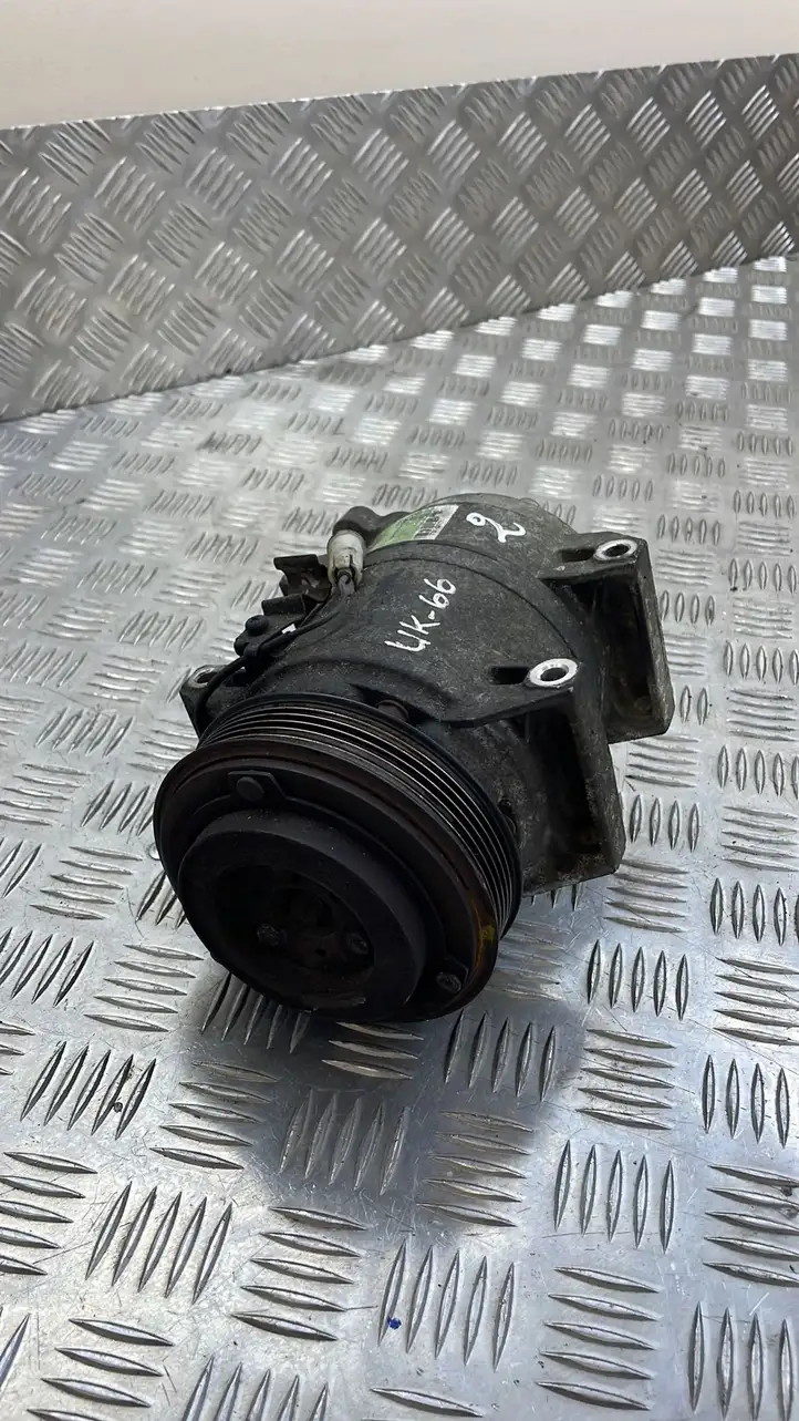 Volvo XC90 (2006 - 2014) 30761380 Компрессор (насос) кондиционера воздуха — фото 1