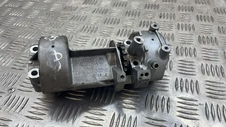 Audi A4 S4 B6 8E 8H (2000 - 2006) 059103337 Масляный насос — фото 1