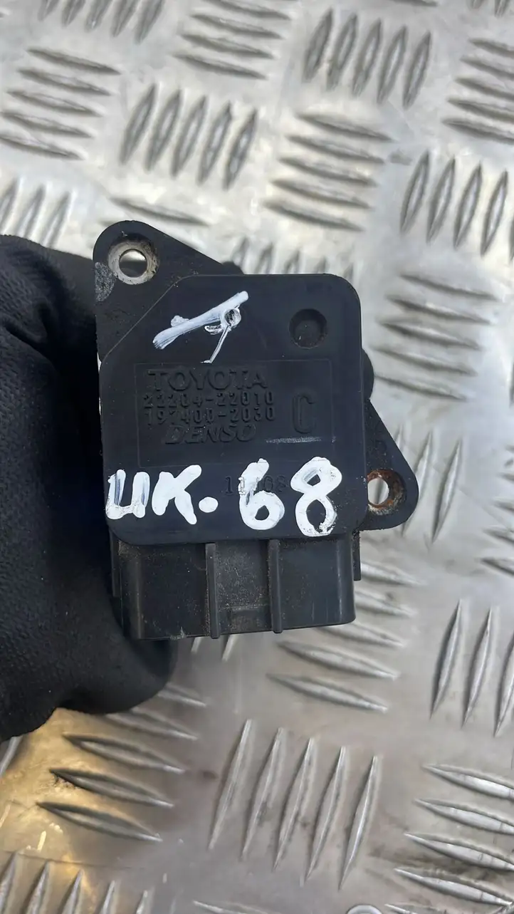 Toyota Prius (XW20) (2003 - 2009) 2220422010 Датчик массового расхода воздуха — фото 2