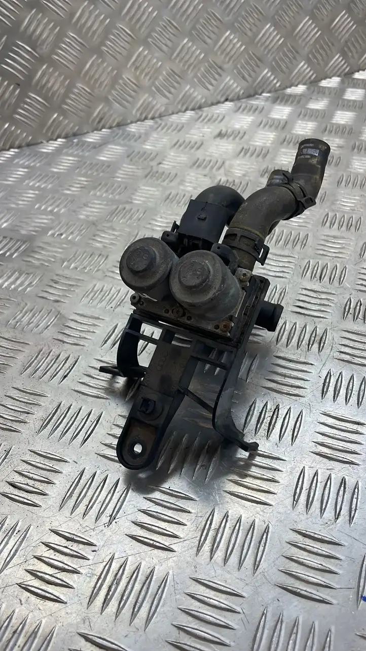 Audi A6 S6 C6 4F (2008 - 2011) 0392023007 Клапан отопителя — фото 1