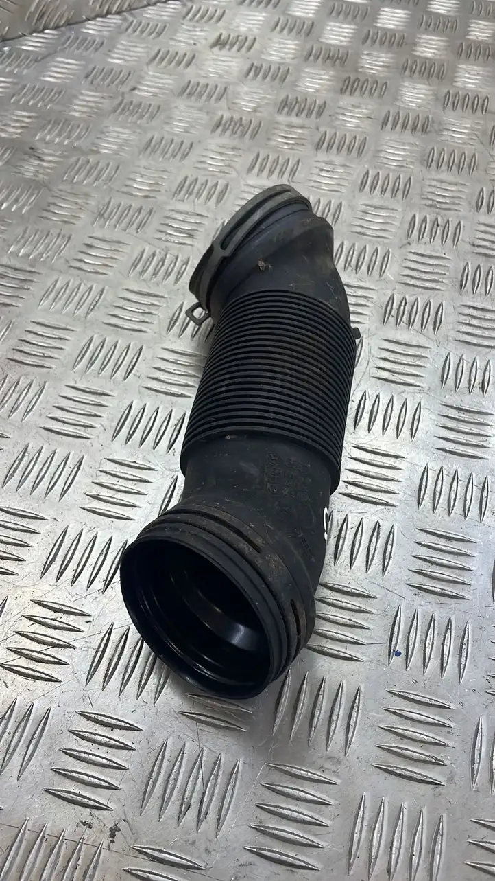 Volkswagen PASSAT B6 (2005 - 2010) 1K0129684 Трубка подачи воздуха — фото 1