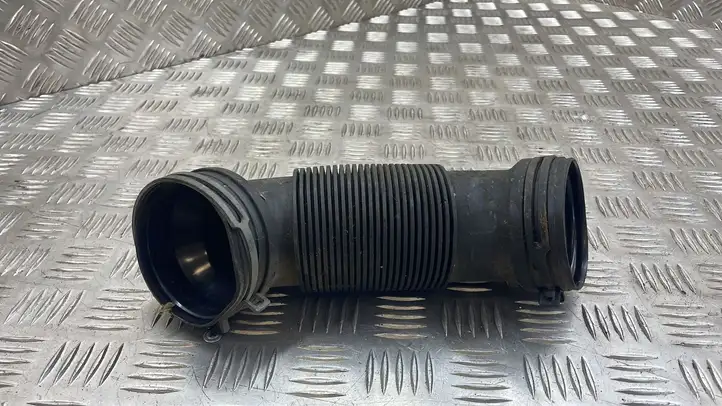 Volkswagen PASSAT B6 (2005 - 2010) 1K0129684 Трубка подачи воздуха — фото 2