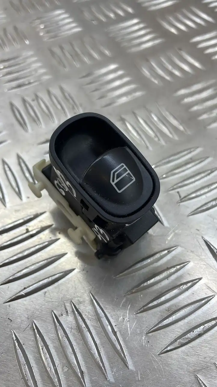 Mercedes-Benz C W203 (2000 - 2007) A2038200210 Блок кнопок стеклоподъемников — фото 1