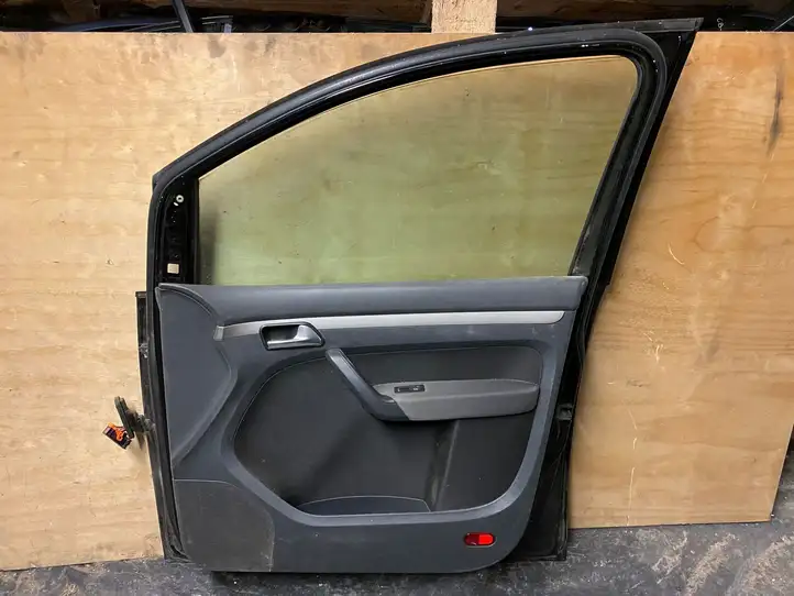 Volkswagen Touran I (2003 - 2010) Дверь — фото 3
