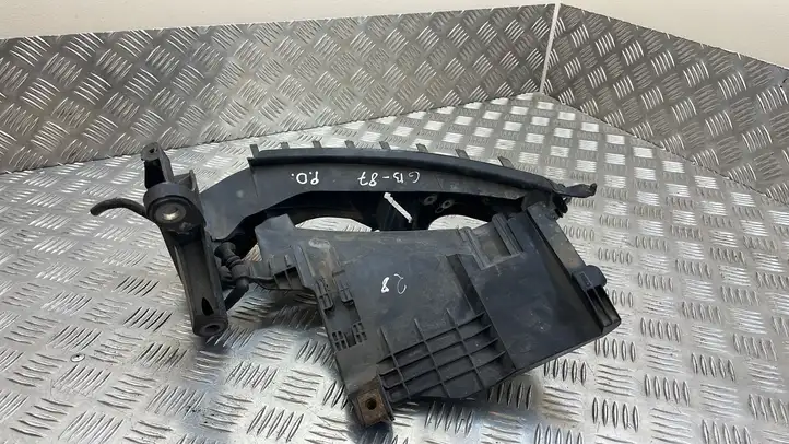 Audi A5 8T 8F (2007 - 2011) 8T0805608 Кронштейн передней фары — фото 1