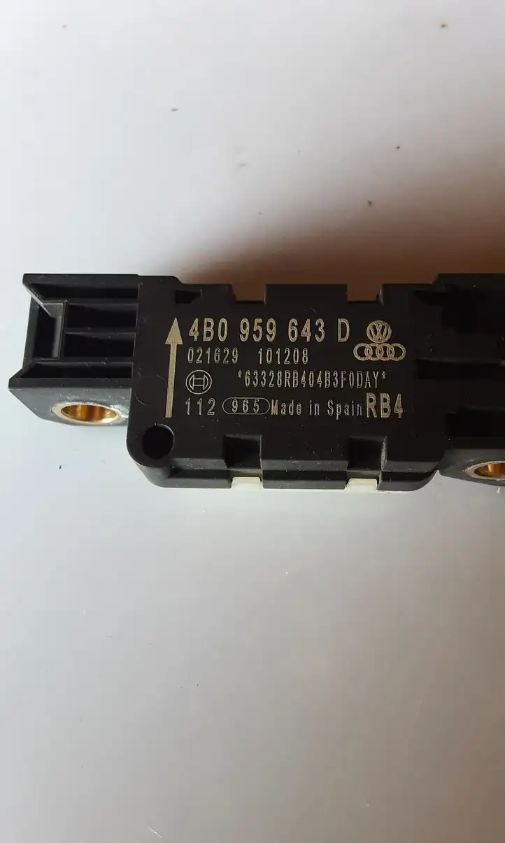 Audi A8 S8 D3 4E (2005 - 2007) 4B0959643D Датчик удара SRS — фото 3