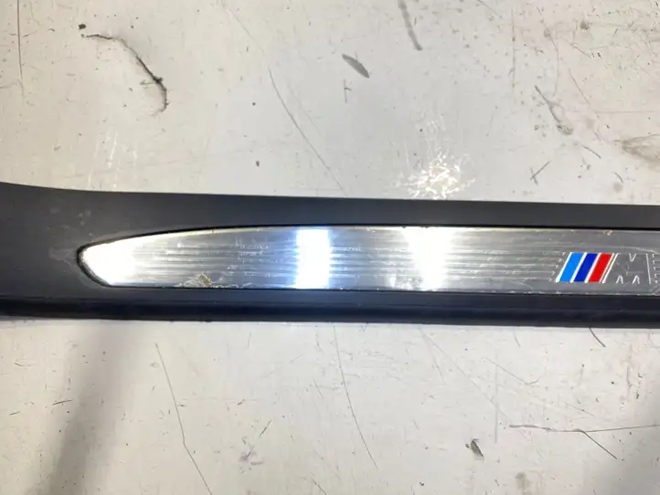 BMW 5 E60 E61 (2004 - 2010) 7897230 Внутренняя отделка переднего порога — фото 2