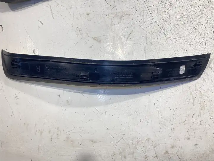 BMW 5 E60 E61 (2004 - 2010) 7897230 Внутренняя отделка переднего порога — фото 6