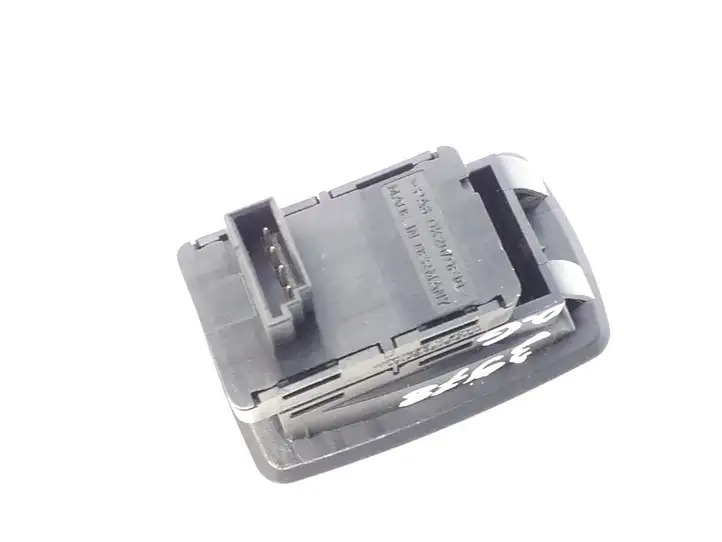 BMW X3 E83 (2003 - 2010) 9113773 Кнопка стеклоподъемников — фото 4