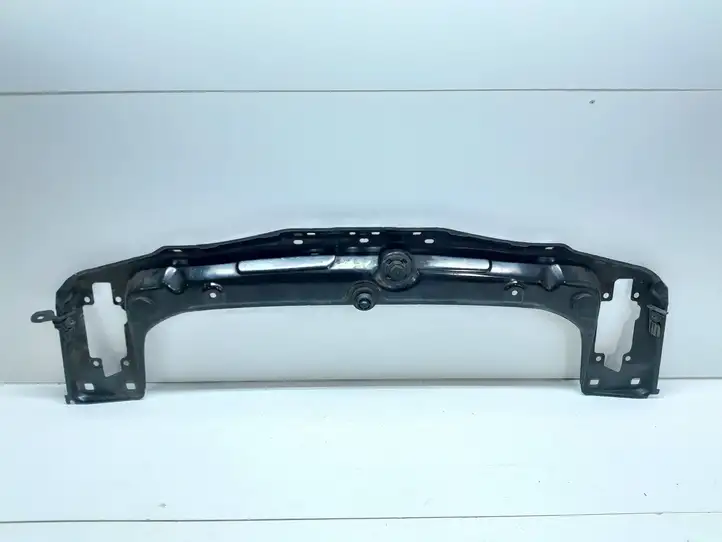 BMW 1 F20 F21 (2011 - 2019) 5164724578612 Верхняя панель радиатора — фото 1