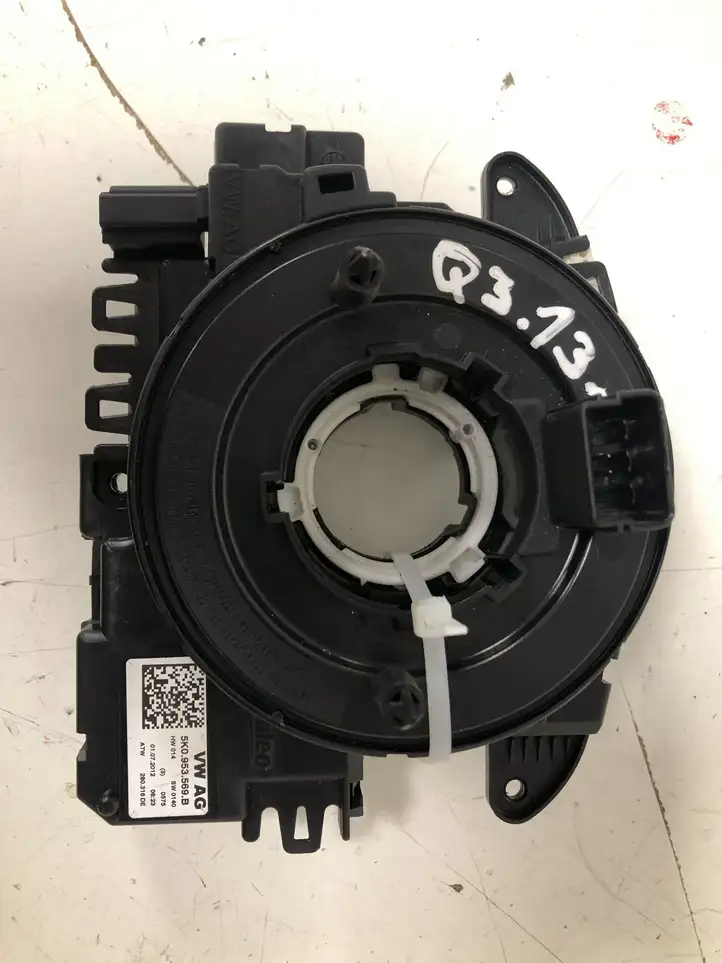 Audi Q3 8U (2011 - 2014) 5K0953569B Контактное кольцо SRS — фото 1