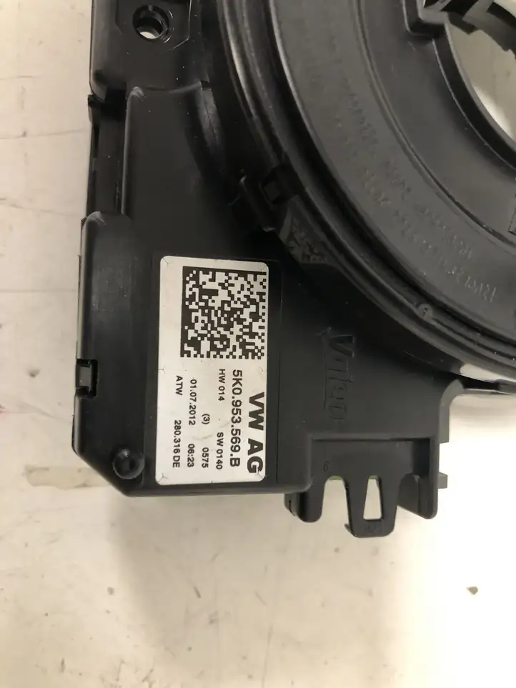Audi Q3 8U (2011 - 2014) 5K0953569B Контактное кольцо SRS — фото 4