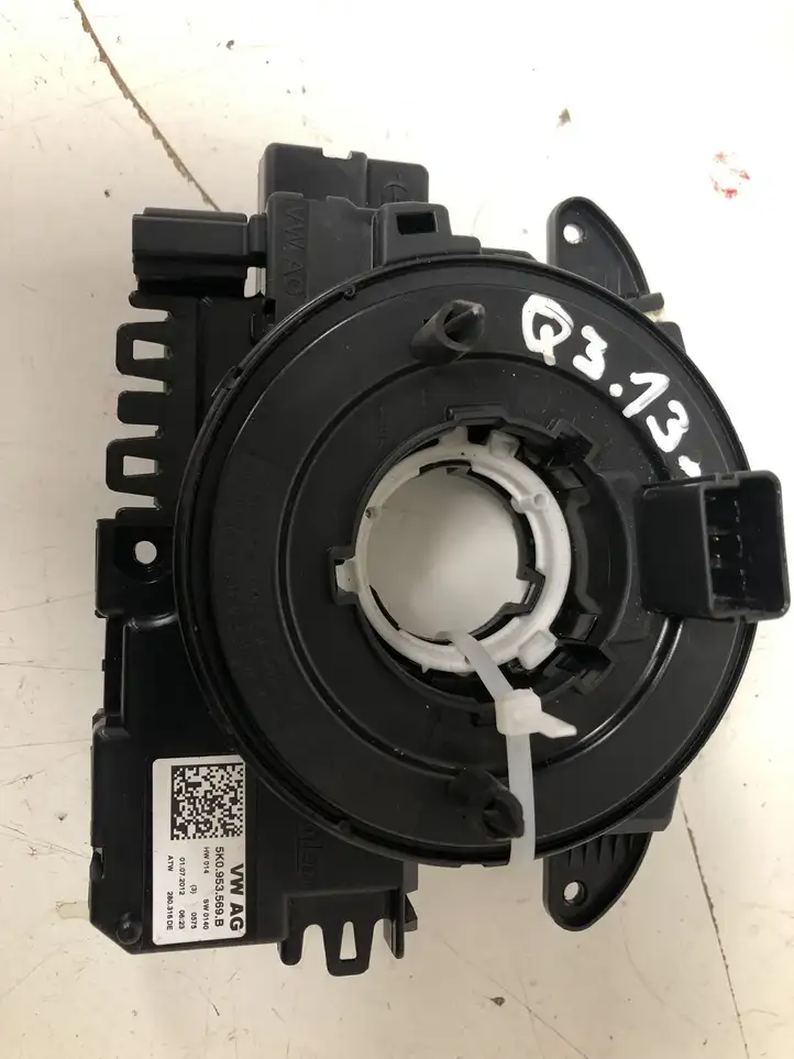 Audi Q3 8U (2011 - 2014) 5K0953569B Контактное кольцо SRS — фото 5