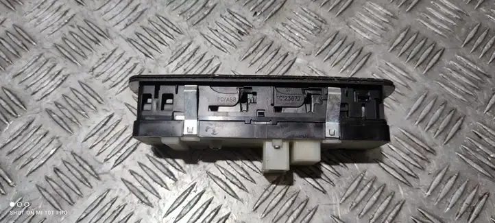 Jeep Grand Cherokee (2010 - 2021) 10123672 Блок кнопок стеклоподъемников — фото 2