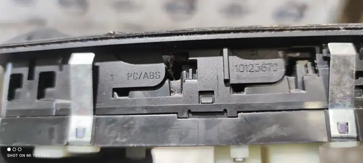 Jeep Grand Cherokee (2010 - 2021) 10123672 Блок кнопок стеклоподъемников — фото 3