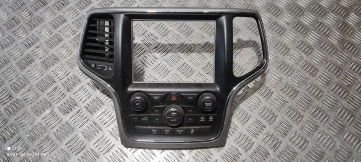 Jeep Grand Cherokee (2010 - 2021) P68254004AD Центральный воздушный дефлектор — фото 1