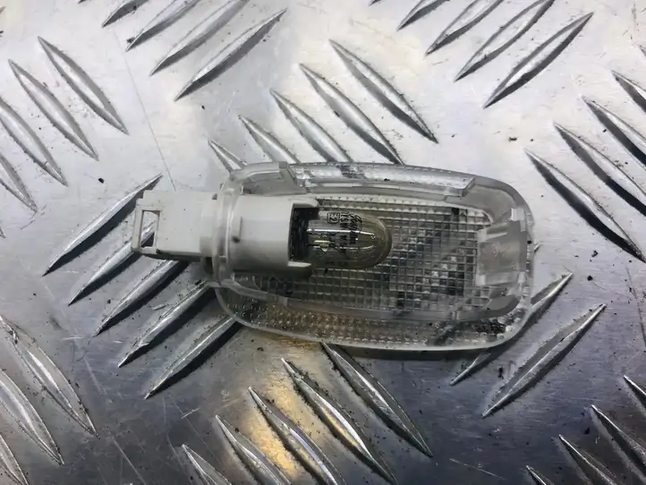 Mercedes-Benz R W251 (2005 - 2013) A2218200401 Подсветка багажника — фото 2