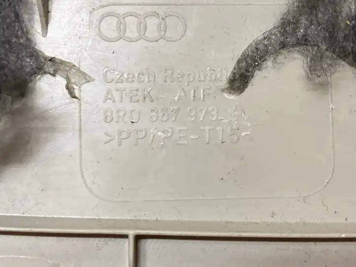 Audi Q5 SQ5 (2008 - 2012) 8R0867973A Прочая отделка багажника — фото 3