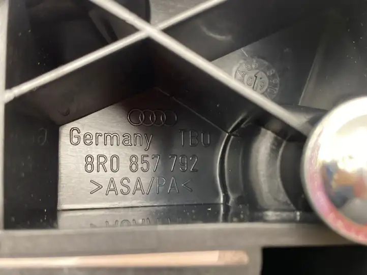 Audi Q5 SQ5 (2008 - 2012) 8R0857792 Накладка ремня безопасности — фото 3