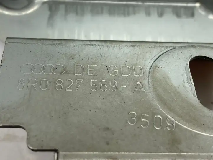 Audi Q5 SQ5 (2008 - 2012) 8R0827569A Прочая отделка багажника — фото 3