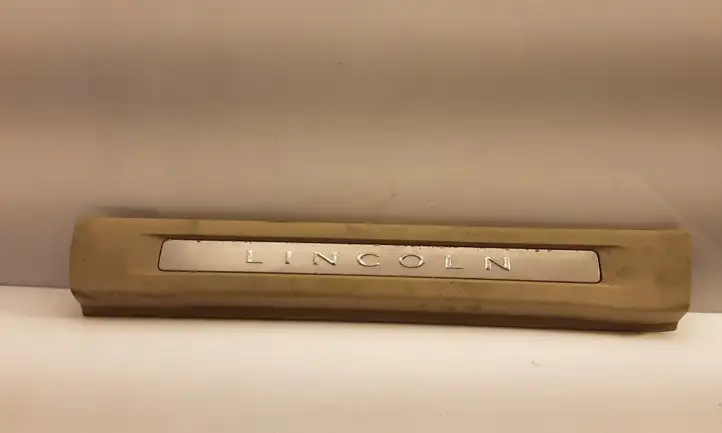 Lincoln Aviator I (2003 - 2005) 5L9J7813200AAW Внутренняя отделка переднего порога — фото 1