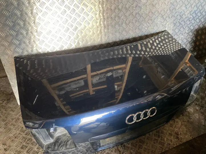 Audi A8 S8 D3 4E (2005 - 2007) Крышка багажника — фото 2