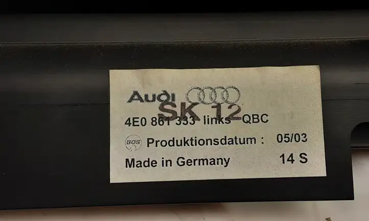 Audi A8 S8 D3 4E (2005 - 2007) 4E0861333 Солнцезащитная шторка задней двери — фото 4