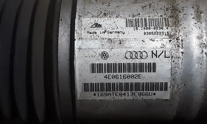 Audi A8 S8 D3 4E (2005 - 2007) 4E0616002E Задняя пневмостойка — фото 3
