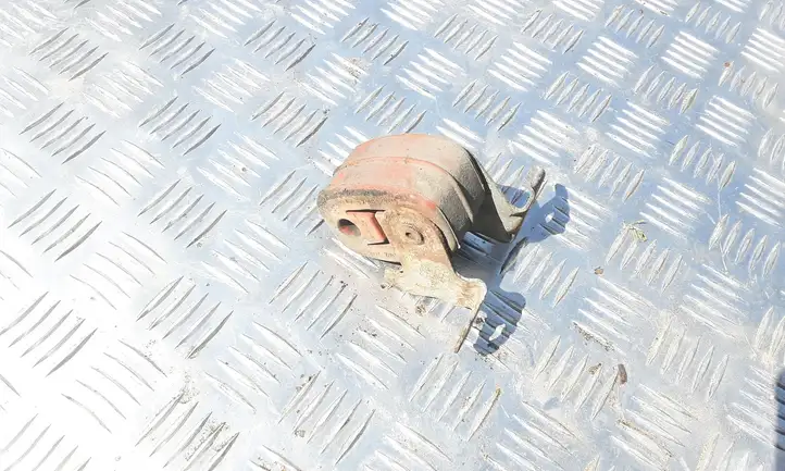 Audi A6 S6 C6 4F (2004 - 2008) 4F0253144N Кронштейн глушителя — фото 1