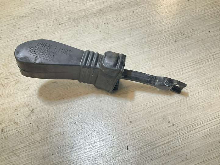 Audi A4 (2007 - 2011)  8K0807249C Ограничитель открывания передней двери