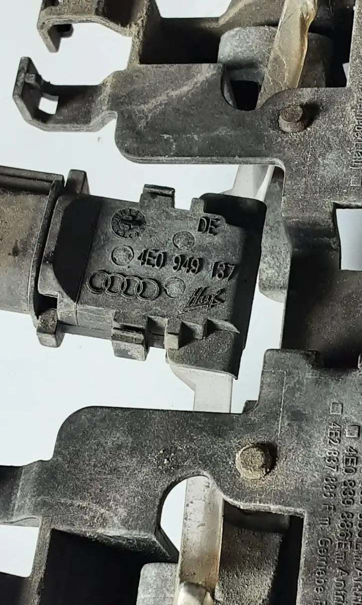 Audi A8 S8 D3 4E (2005 - 2007) 4E0949137 Наружная ручка двери — фото 3