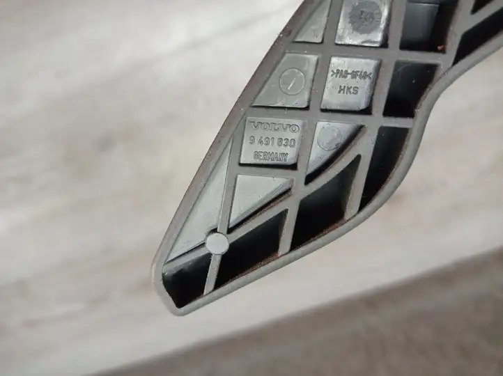 Volvo V70 (2000 - 2004) Регулировка рулевой колонки — фото 3
