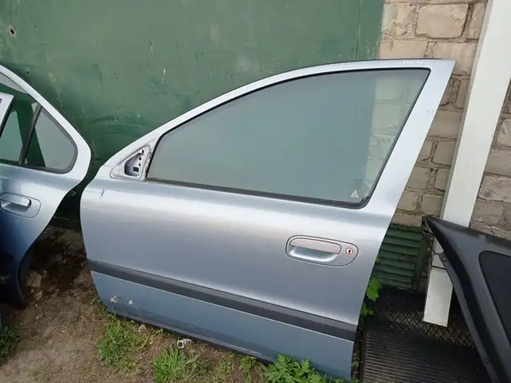 Volvo S60 (2000 - 2004) Дверь — фото 1