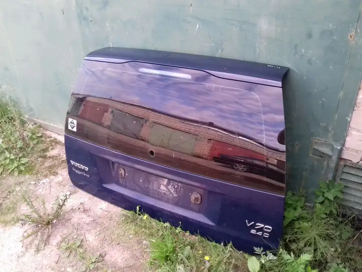 Volvo V70 (2000 - 2004) Крышка багажника — фото 1