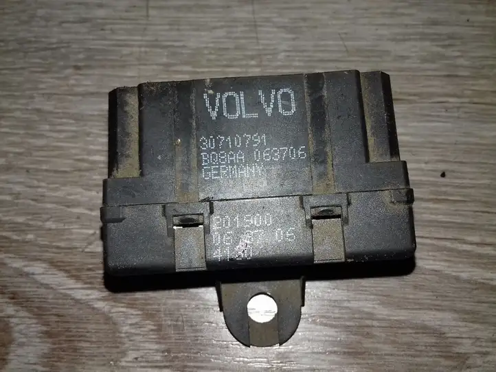 Volvo V70 (2004 - 2007) Реле обогрева — фото 1