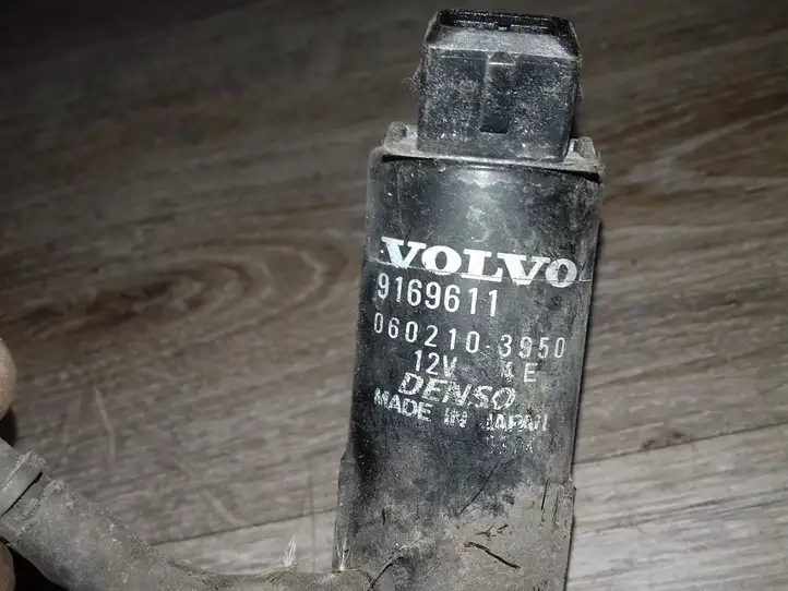 Volvo XC90 (2002 - 2006) 0602103950 Насос омывателя стекла — фото 3