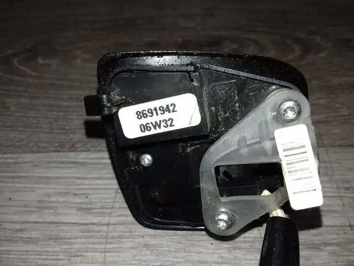 Volvo V70 (2004 - 2007) Кнопки на рулевом колесе — фото 4