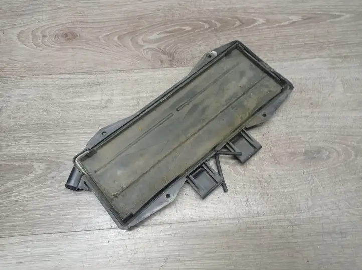 Volvo S60 (2000 - 2004) Крышка микрофильтра воздуха — фото 2