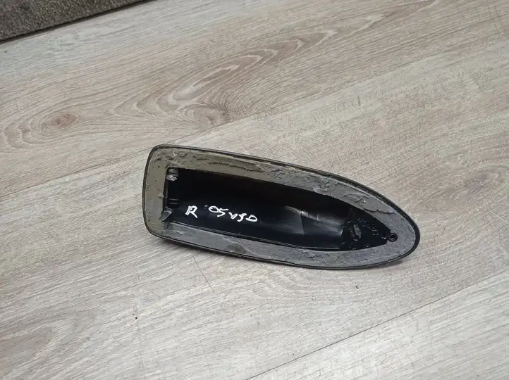 Volvo V50 (2004 - 2008) Крышка GPS-антенны — фото 3