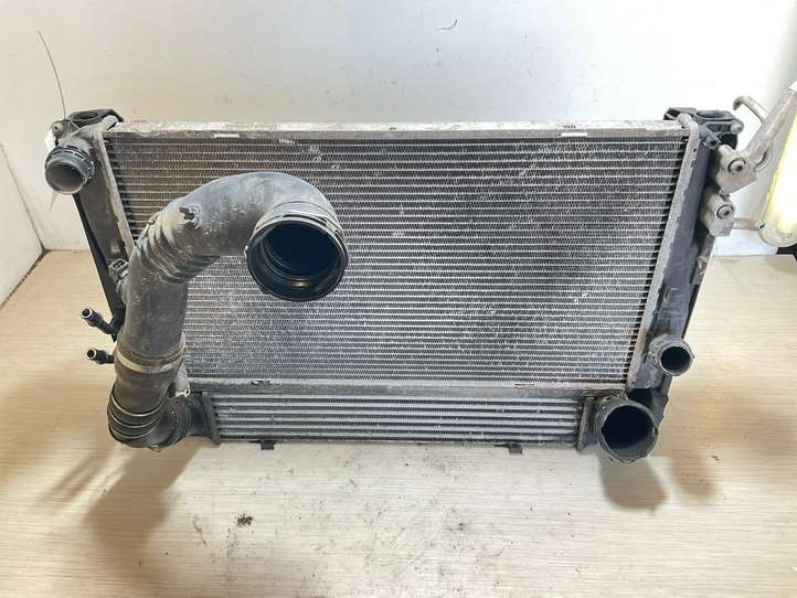 BMW 1 E81 E87 (2004 - 2011)  7798691 Комплект радиаторов