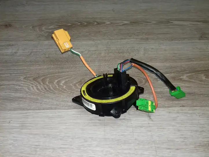 Volvo V70 (2000 - 2004) Контактное кольцо SRS — фото 1