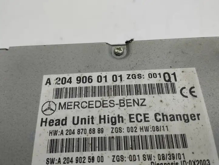Mercedes-Benz C W204 (2007 - 2014) A2048706889 Магнитола / мультимедийная система — фото 2