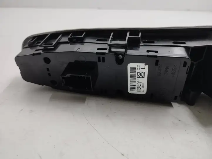 BMW 5 F10 F11 (2009 - 2016) 9241957 Блок кнопок стеклоподъемников — фото 8