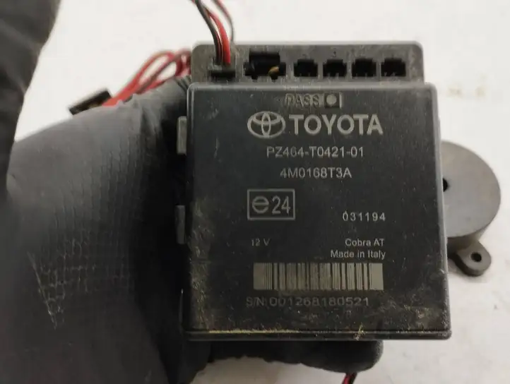Toyota Corolla Verso AR10 (2004 - 2009) 4M0168T3A Блок управления парктрониками — фото 5