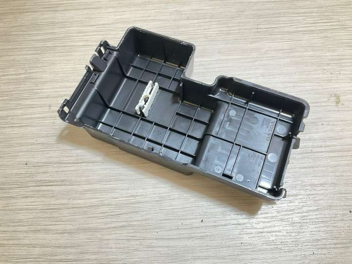 Volvo XC90 (2014 - 2019)  31384737 Крышка ящика предохранителей